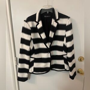 New York and Company black and white blazer XL